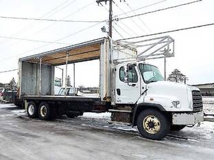 2017 Freightliner 114SD