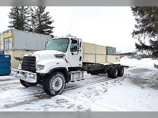 2013 Freightliner 114SD