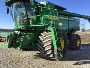 2025 John Deere S7 800