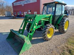 2004 John Deere 5520