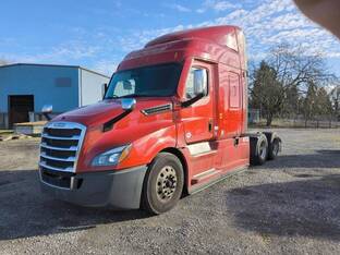 2022 Freightliner CASCADIA 126