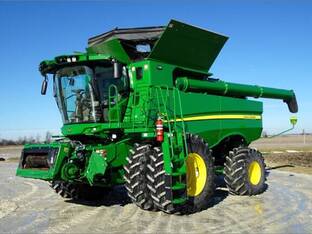 2024 John Deere S780
