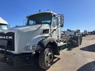 2009 Mack GRANITE GU813