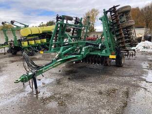 2017 Great Plains 2400TM