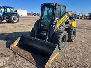 2021 New Holland L334