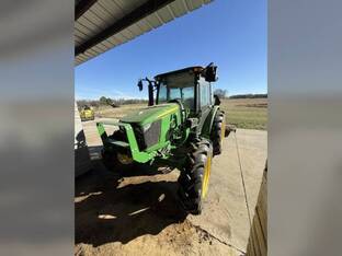 2023 John Deere 5075E