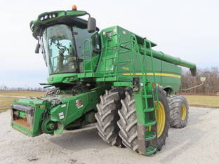 2016 John Deere S690