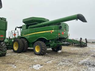2022 John Deere S770