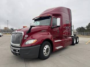 2022 International LT