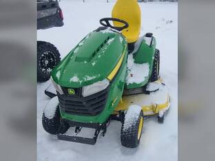 2017 John Deere X590