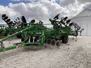 2023 John Deere 2730