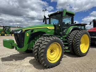 2024 John Deere 8R 250