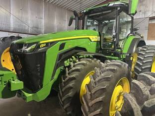 2025 John Deere 8R 340