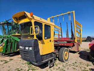2010 New Holland STACKCRUISER 103