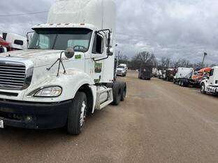 2004 Freightliner COLUMBIA 120
