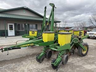 John Deere 7200