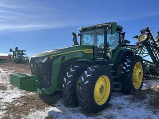 2025 John Deere 8R 370