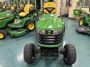 2025 John Deere X758