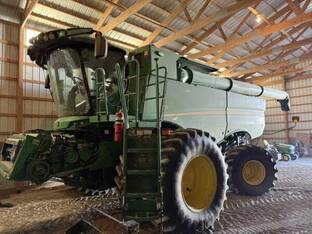 2023 John Deere S770