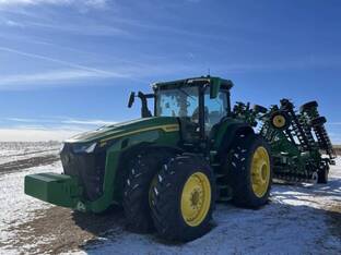 2025 John Deere 8R 370