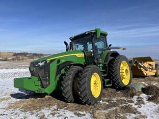2025 John Deere 8R 370