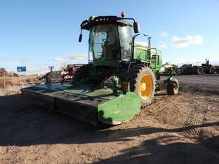 2022 John Deere W235
