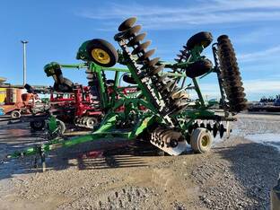 2013 John Deere 2623