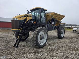 2015 Ag Chem ROGATOR 1100B