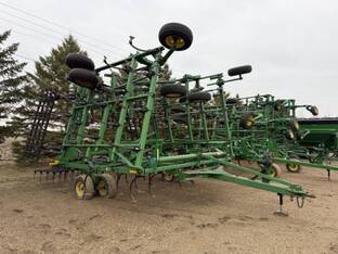 2008 John Deere 2210