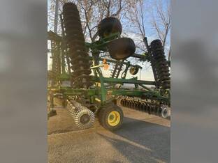 2023 John Deere 2660VT