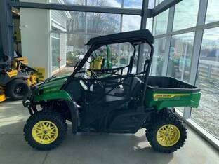 2025 John Deere XUV590M