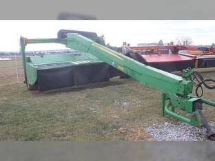 2008 John Deere 835