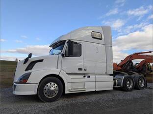 2013 Volvo VNL64T670