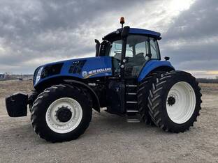 2012 New Holland T8.275