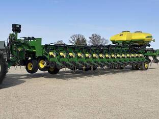 2010 John Deere DB90