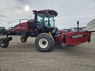 2018 MacDon Industries M1240