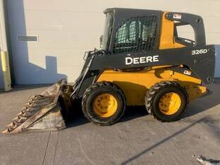 2010 John Deere 326D