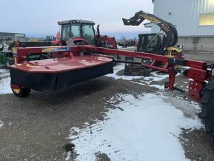 2018 New Holland H7230