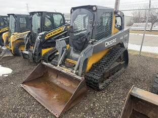 2010 John Deere 323D