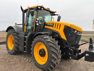 2025 JCB Fastrac 8330