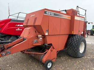 2000 Hesston 4910