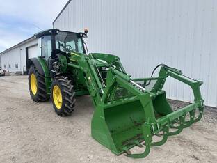 2017 John Deere 5125R