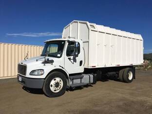 2013 Freightliner BUSINESS CLASS M2 106