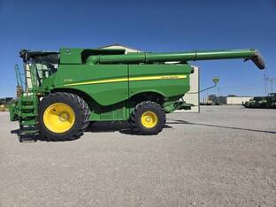 2023 John Deere S770