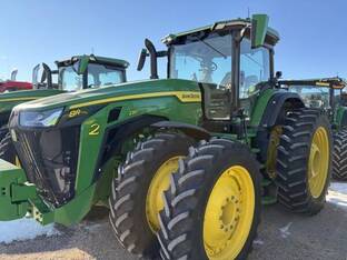 2025 John Deere 8R 230