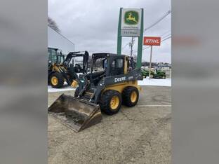 2016 John Deere 320E