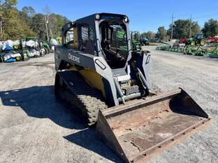 2014 John Deere 329E