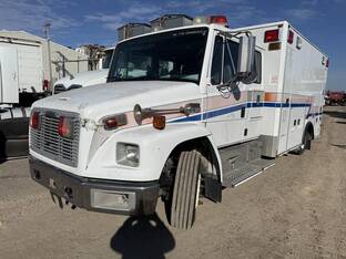 2004 Freightliner FL60