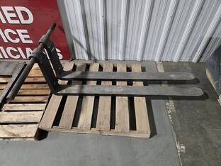 2023 Arrow Material Hdlg 72