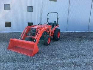 2023 Kubota L3302HST